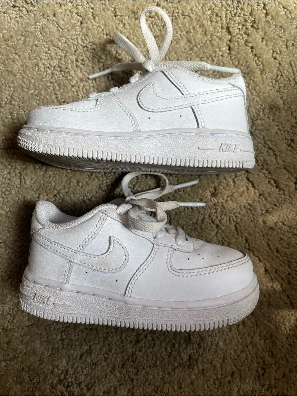 7c Toddler Nike Air Force One - Picture 4 of 9